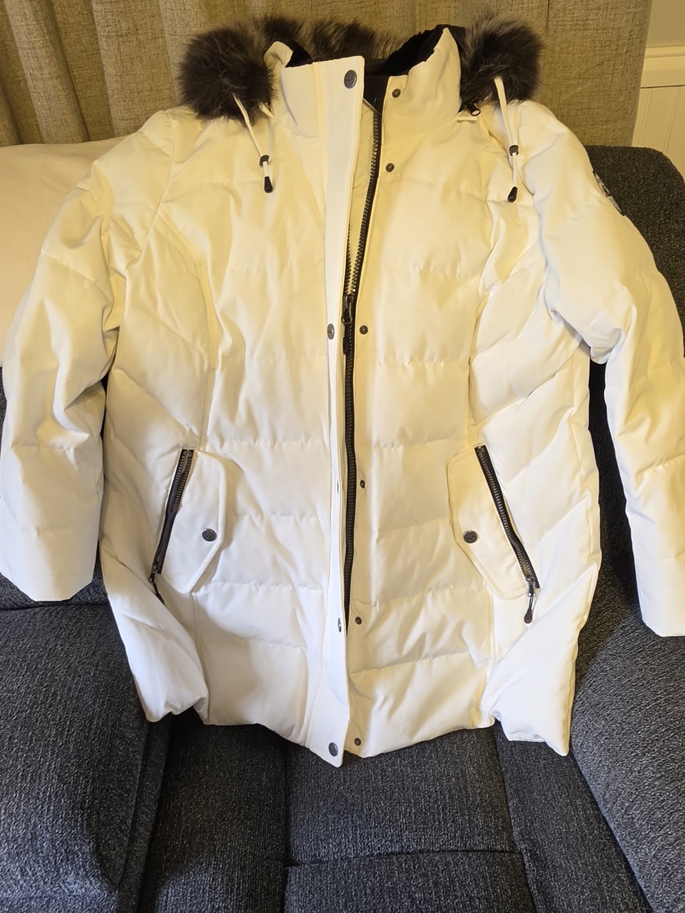Women's White Ski Puffer Jacket with Faux Fur Trim Hood